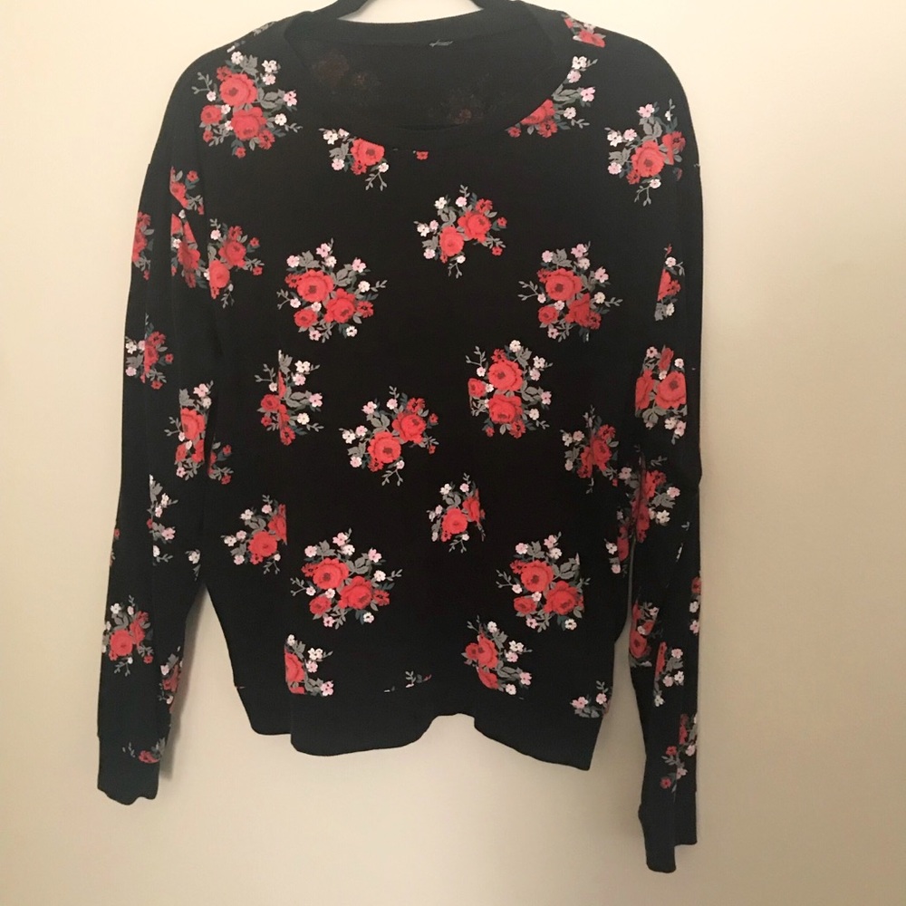 H&M Black and Red Floral Pull Over Sweatshirt